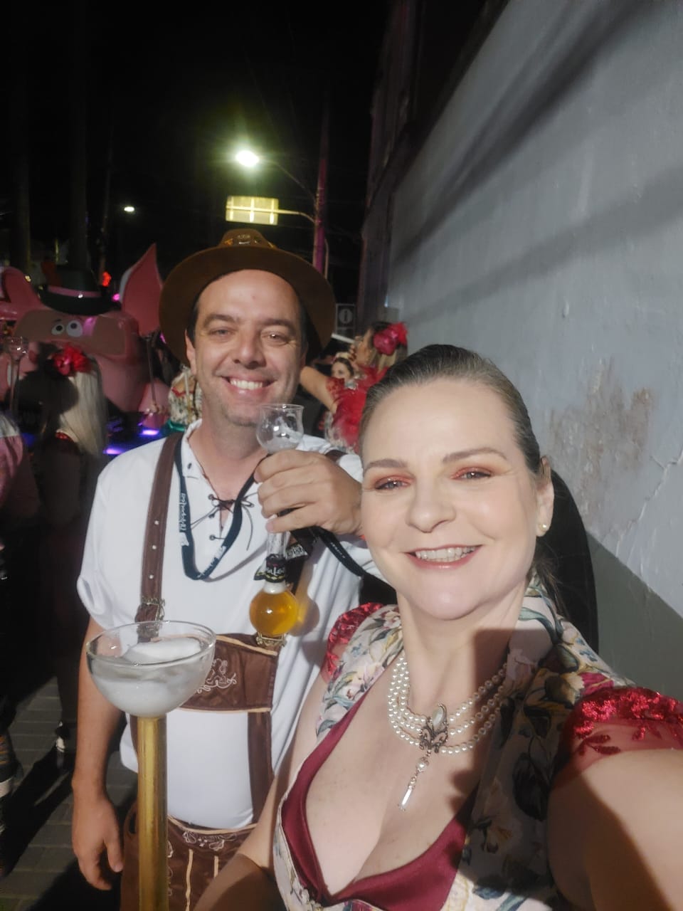 Regina Voigt Reis e Victor Francisco Reis