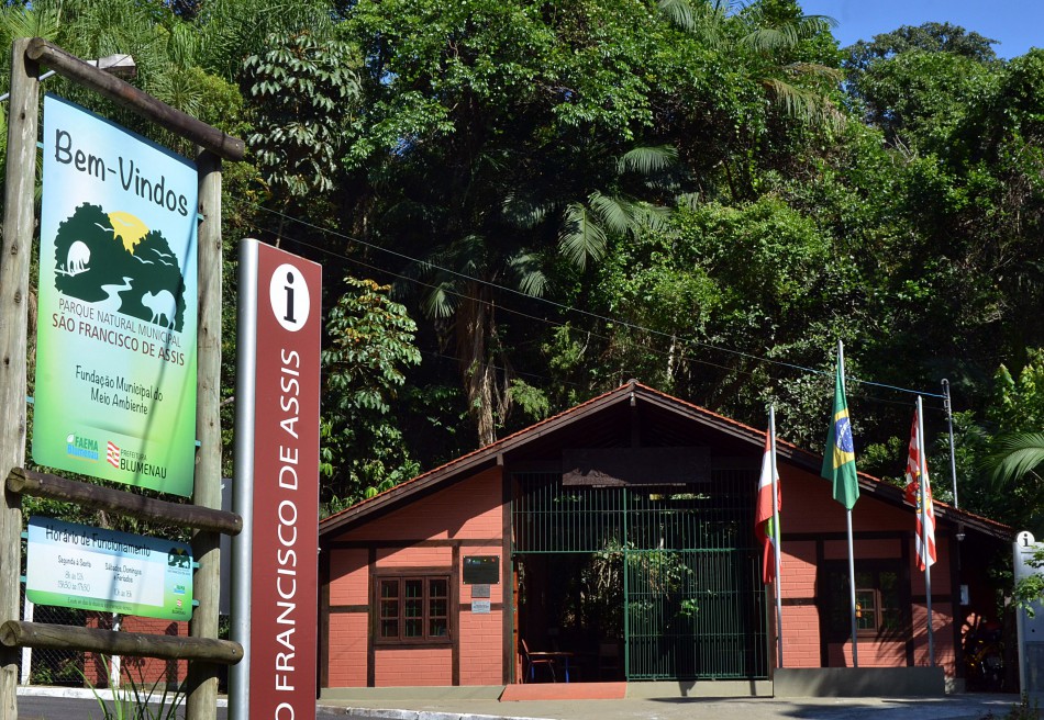 Parque São Francisco é fechado para manutenção após temporal