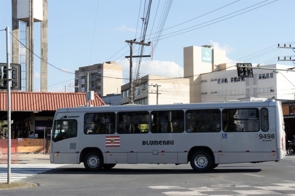 Linhas do transporte coletivo de Blumenau têm ajustes a partir de segunda-feira