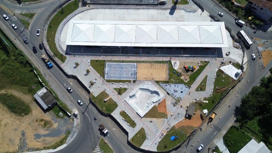 Assistência Social leva serviços e orientações à comunidade no Terminal da Água Verde