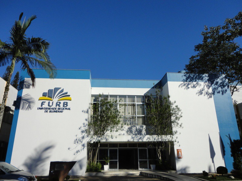 Prefeitura de Blumenau amplia bolsa de estudos de ensino superior